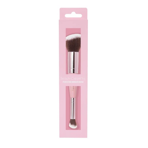 Beauty Creations Other - PERFECTING BRONZER BRUSH